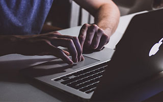 东涅利拉带领南安普顿冲击保级，团结拼搏